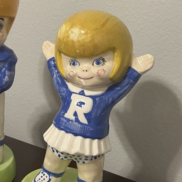 Vtg 1960s-1970s Hand Painted Ceramic Children Football Player/Cheerleader Set - Picture 2 of 9